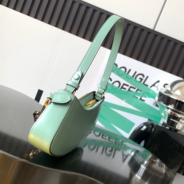 スーパーコピーブランドバッグ背面デザイン